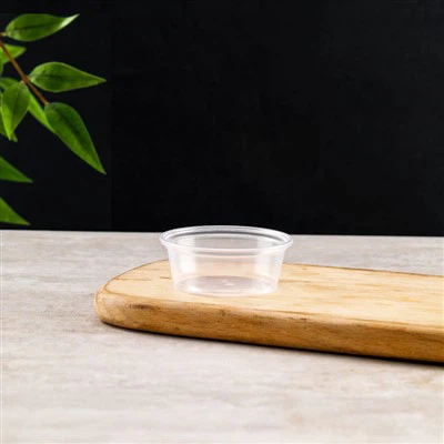 2 Oz plastične čaše za žele s poklopcima